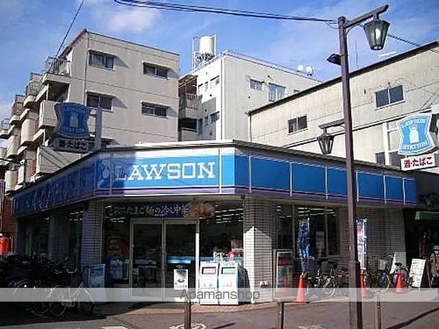 コンビニ　ローソン高島平駅前店（コンビニ）まで709m