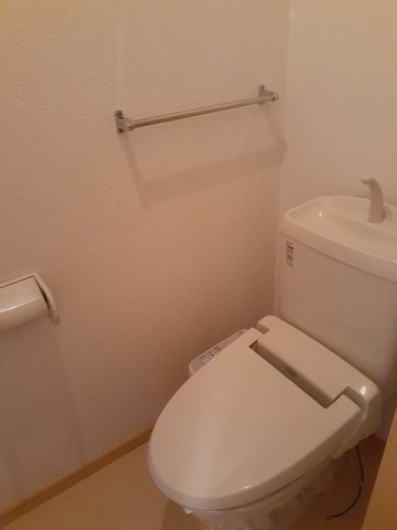 トイレ　トイレもきれいです