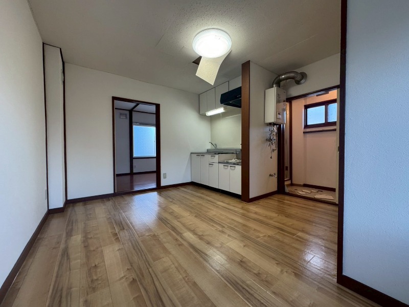 居室・リビング　広くてキレイなお部屋が広がっていて、充実した生活が送れそう。