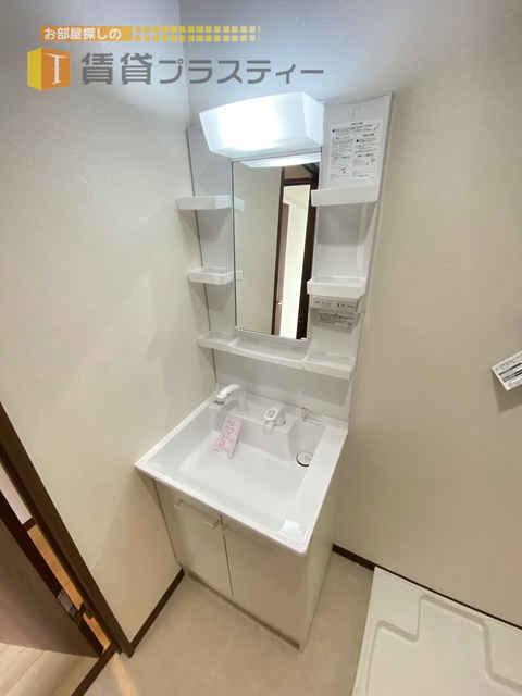 洗面設備　毎日使いますよね…独立洗面台。