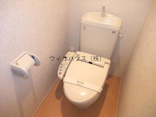 トイレ　ウォシュレット有り！