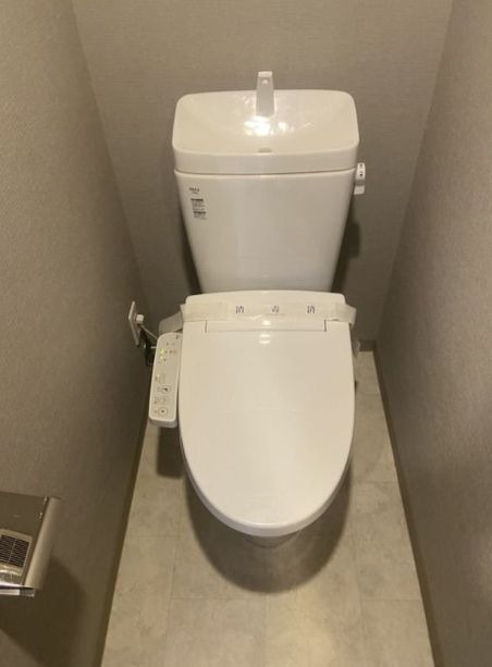 トイレ　★温水洗浄便座★