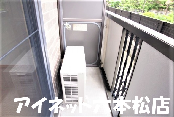 バルコニー　洗濯物はこちらで。