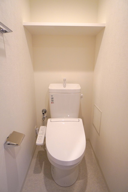トイレ　※写真は同タイプ住戸です。