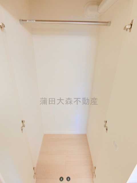 その他設備　洋室4.5帖の収納　クローゼット