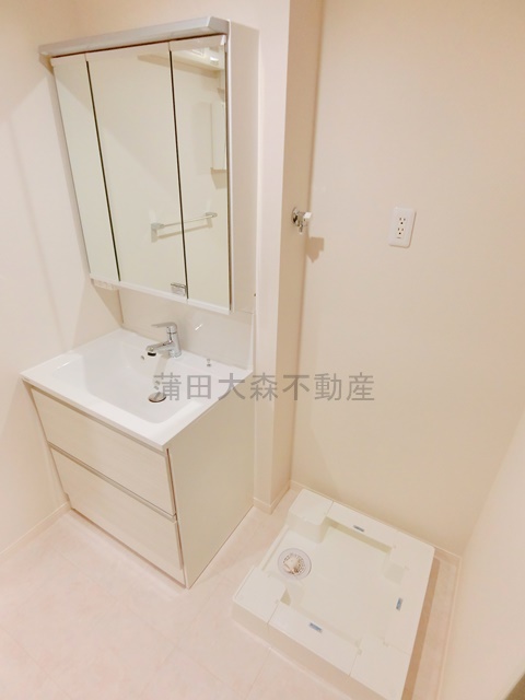 洗面設備　洗面脱衣所　独立洗面台　洗濯機置き場