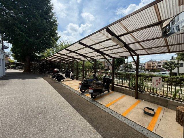 その他設備　バイク置場