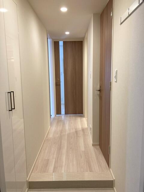 玄関　※写真は同タイプ住戸です。