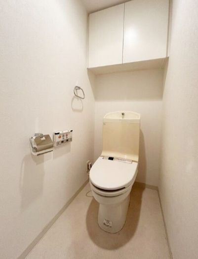 トイレ　※別部屋の参考写真です。