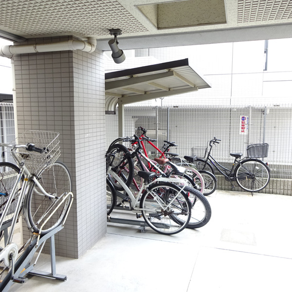 駐車場　駐輪場