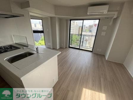ドゥーエ東大前の居間写真
