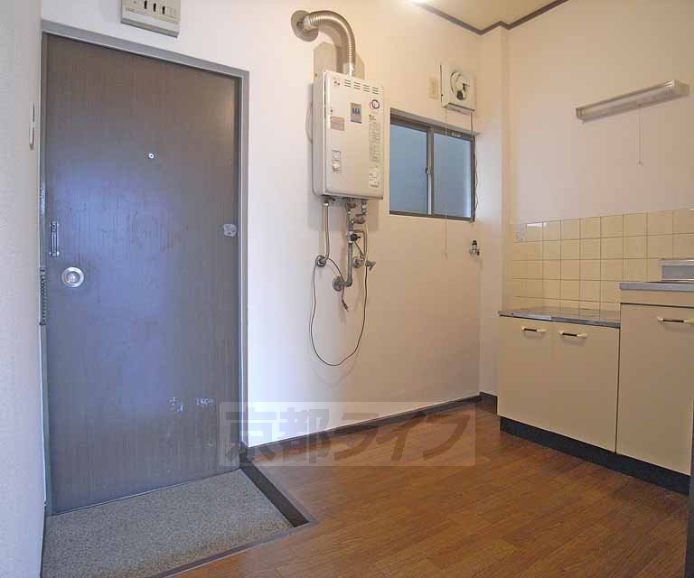 玄関　明るいですね。