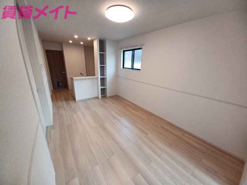 居室・リビング　同タイプの部屋写真です。