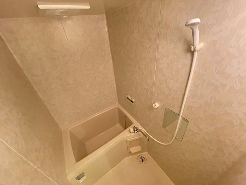 バス・シャワールーム　※別部屋の写真です