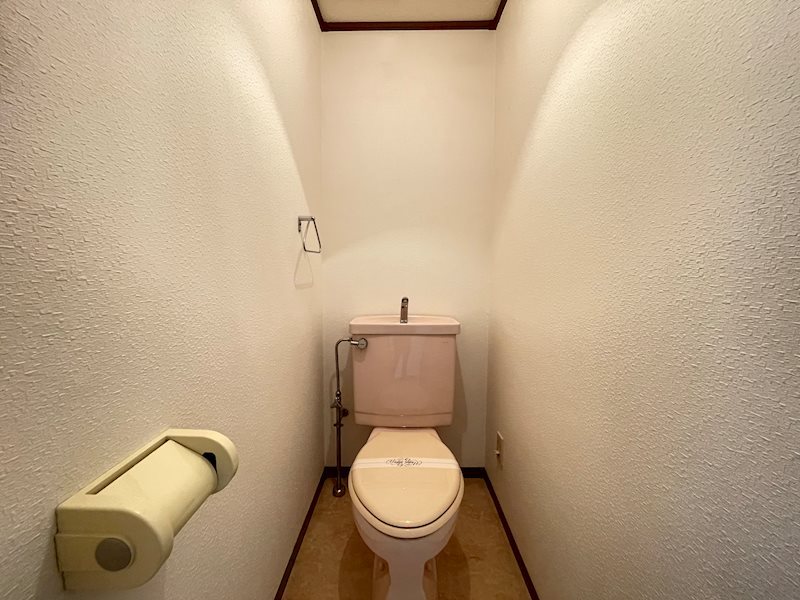 トイレ　※別部屋の写真です