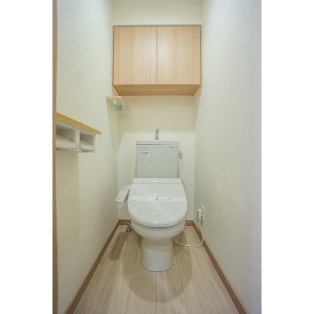 トイレ　※別部屋参考写真