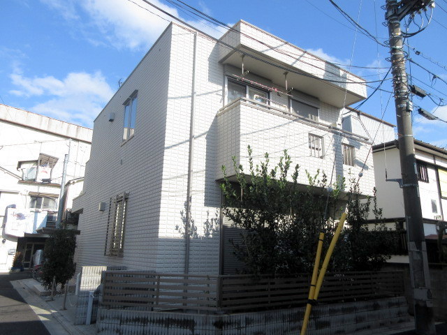 建物外観　耐震構造の旭化成ヘーベルメゾン