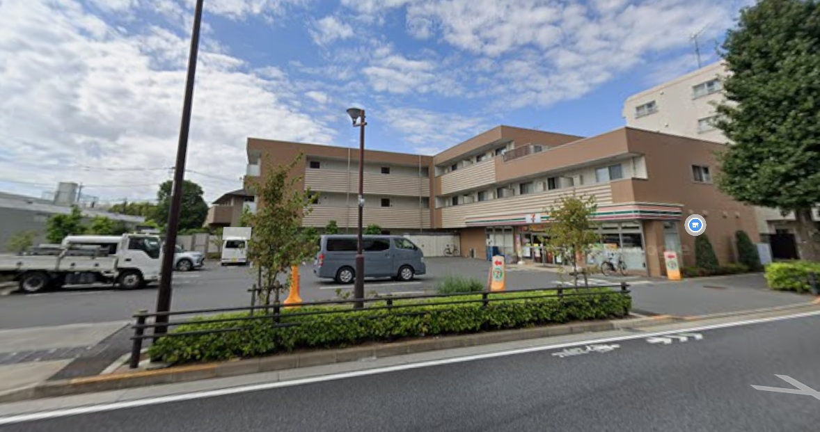 コンビニ　セブンイレブン練馬南田中4丁目店（コンビニ）まで293m
