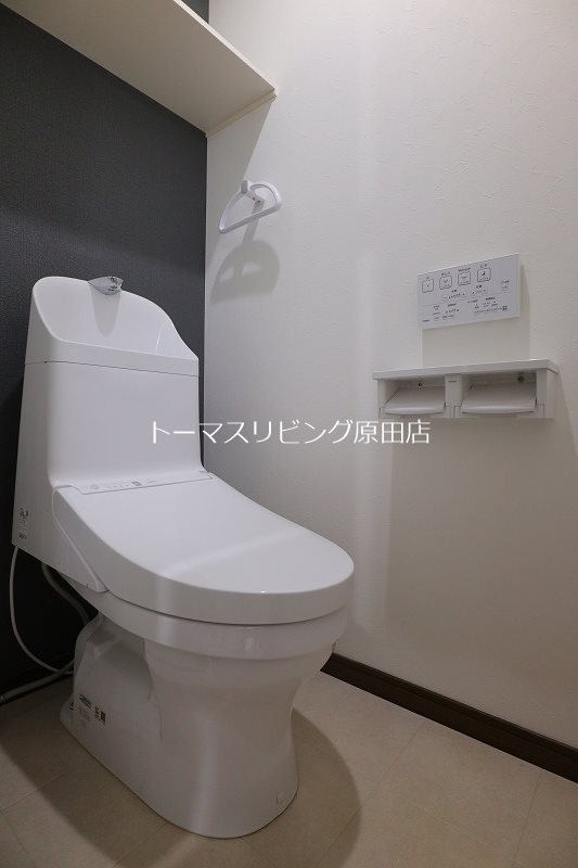 トイレ　・同型参考写真