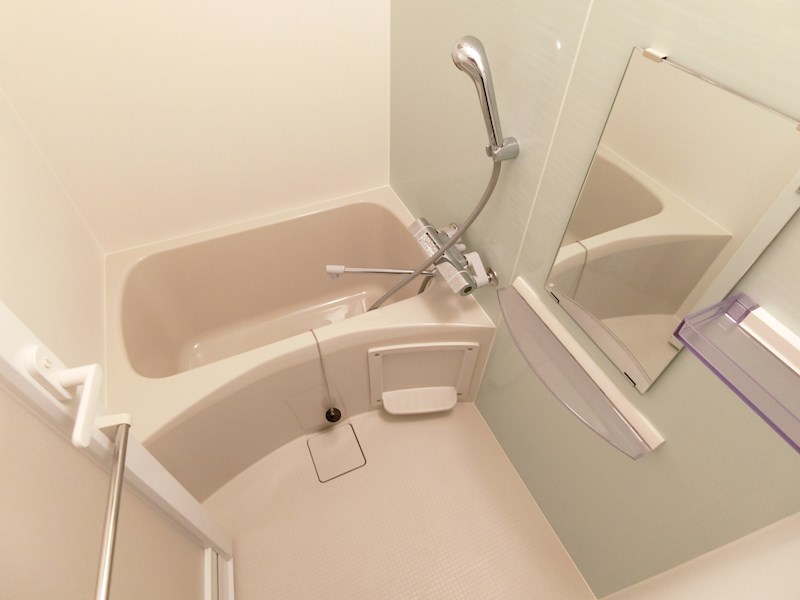バス・シャワールーム　ゆとりあるバスルームはトイレと別にしました