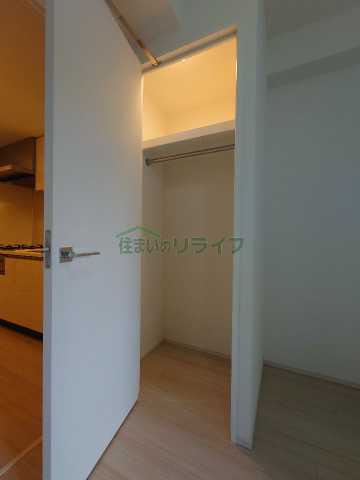 収納　コンフォリア東新宿