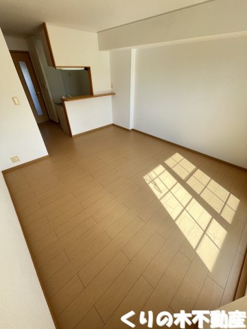 居室・リビング　同タイプのお部屋です（現況を優先します）