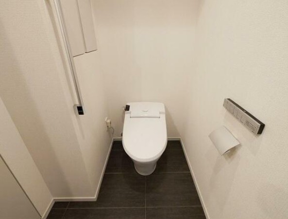 トイレ　落ち着いたトイレです