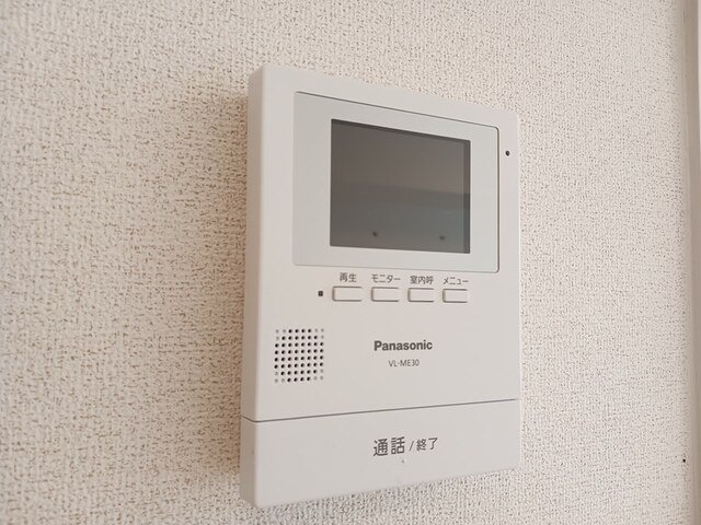 セキュリティ　雨の日でも安心のサンルームです