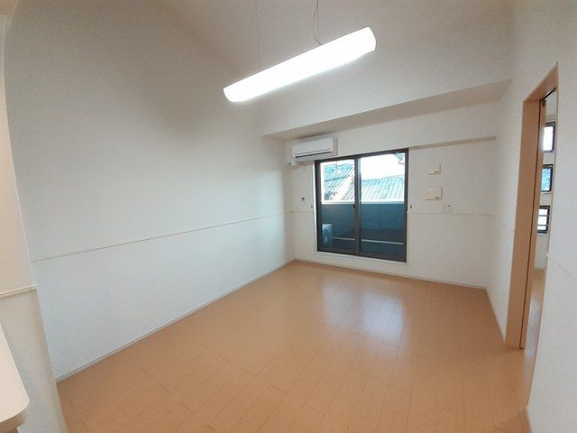 ラルーチェの居間写真