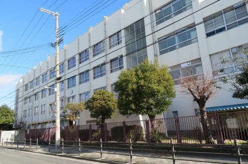 中学校　矢田西中学校（中学校）まで844m