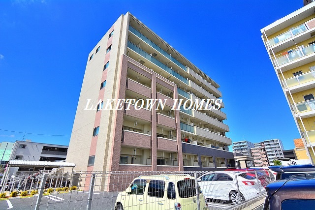 建物外観　レイクタウンでのお部屋探しは『地元』の当社にお任せ下さい！
