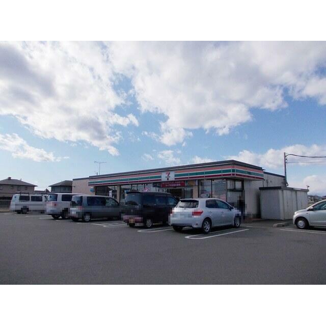 コンビニ　セブンイレブンさくら氏家店（コンビニ）まで960m
