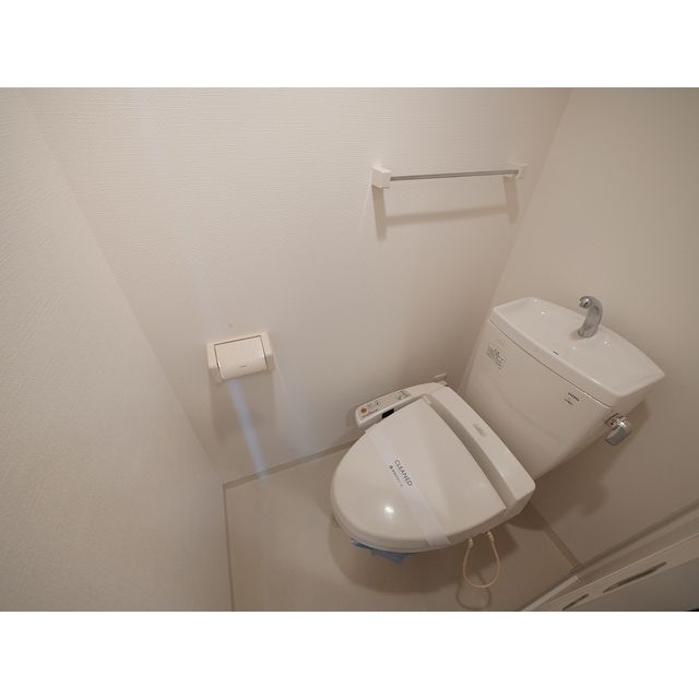 トイレ　同タイプ写真