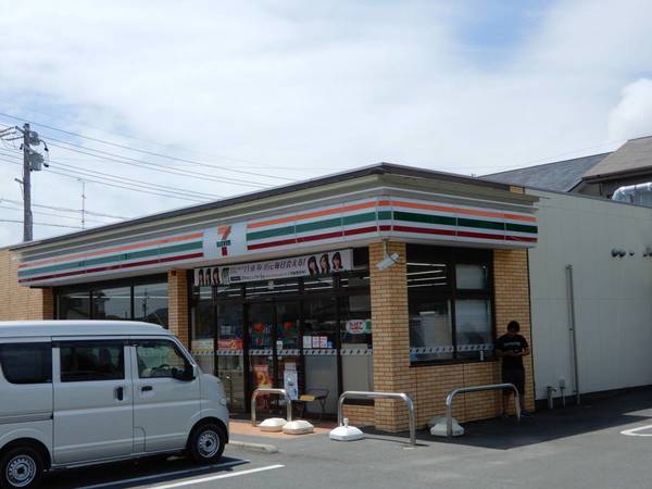 コンビニ　竜洋支所（コンビニ）まで300m