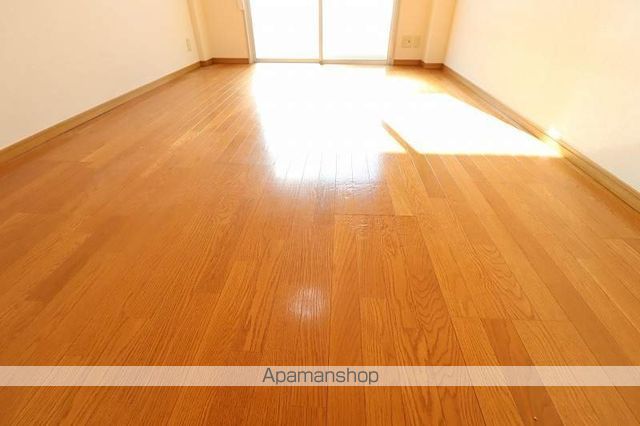 蔵本ハイツ2001の居間写真