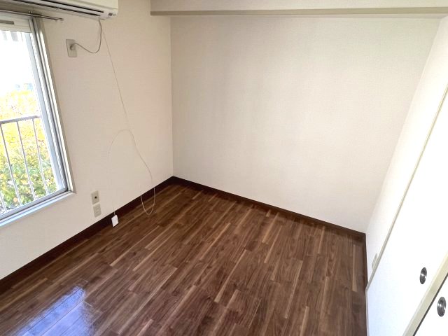 アメニティ小松の居間写真