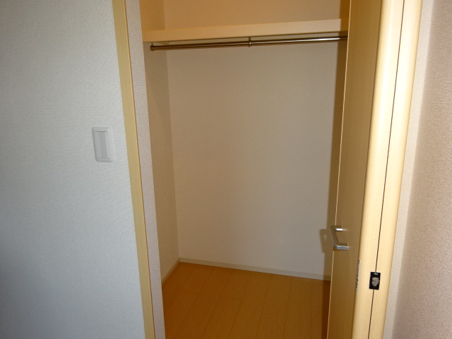収納　ウォークインクローゼット