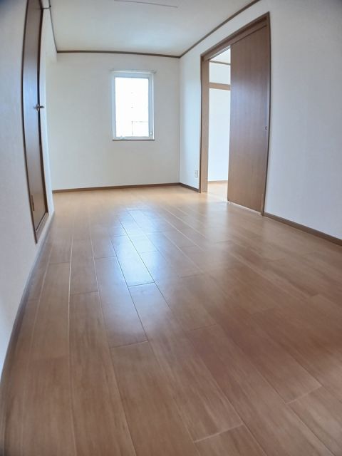 アンソレイエメゾン一号館の居間写真