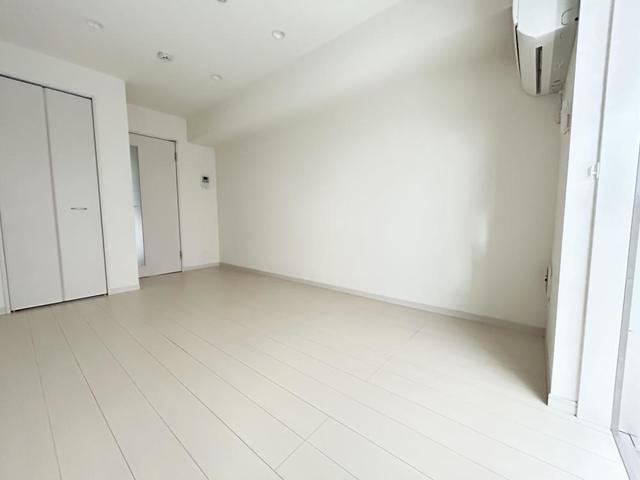 居室・リビング　同物件別部屋の参考写真です