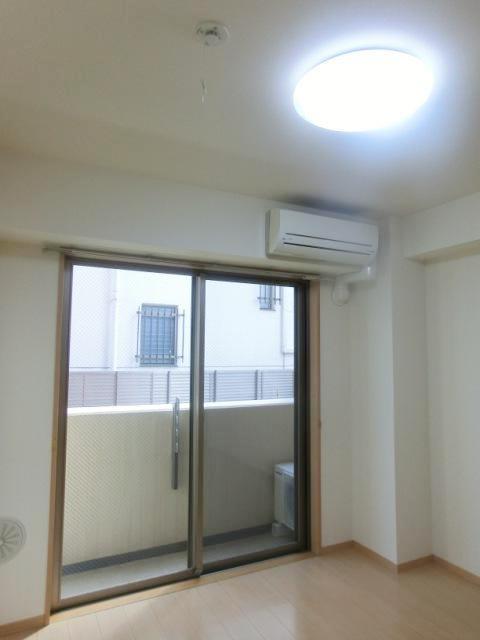 居室・リビング　同仕様参考写真
