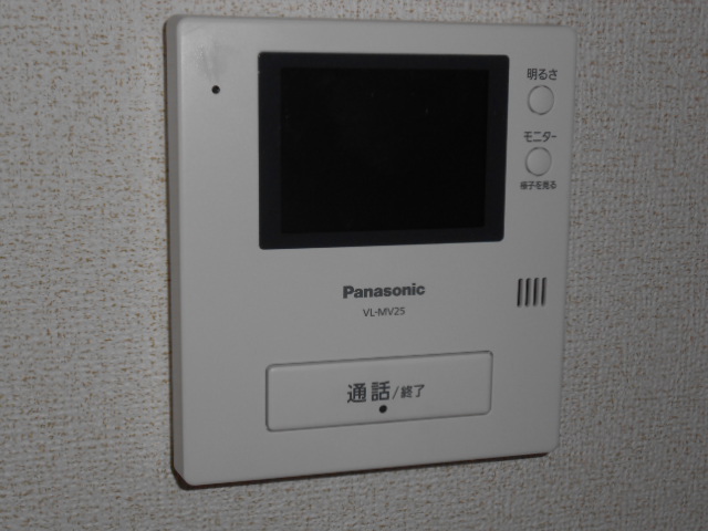 セキュリティ　カラーＴＶモニター付インターホン完備