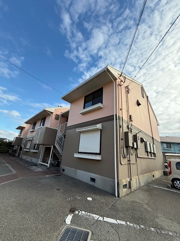 フローラルシティI B棟の外観写真