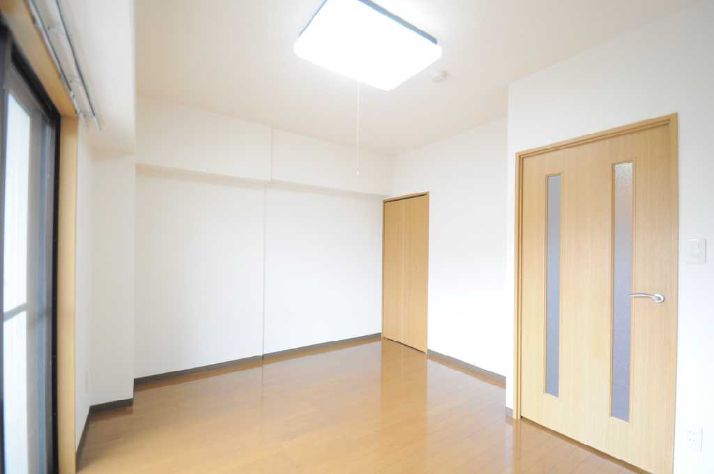 居室・リビング　※他のお部屋の画像（参考画像）となります。