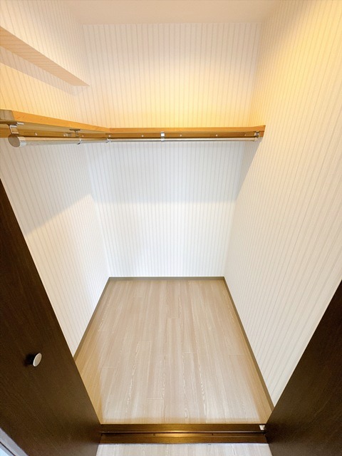 大阪モノレール本線 摂津駅 徒歩10分 4階建 築44年の内装写真