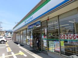 コンビニ　ファミリーマート 蕨塚越三丁目店（コンビニ）まで490m