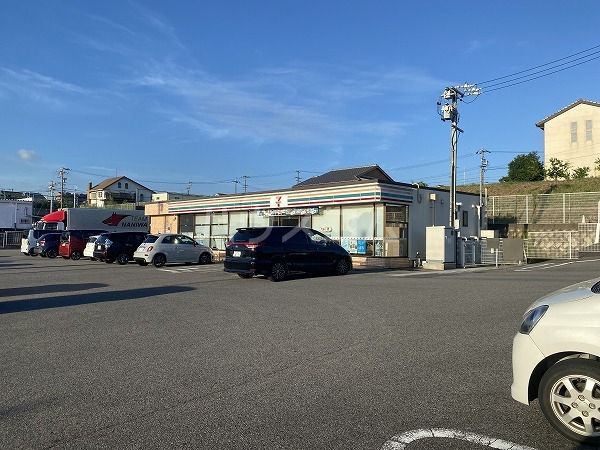 コンビニ　セブンイレブン東郷町和合北蚊谷店（コンビニ）まで497m