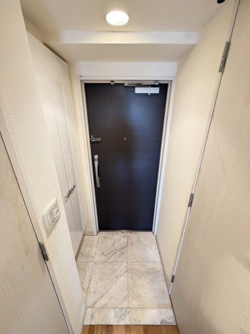 QCフラット北堀江の玄関写真