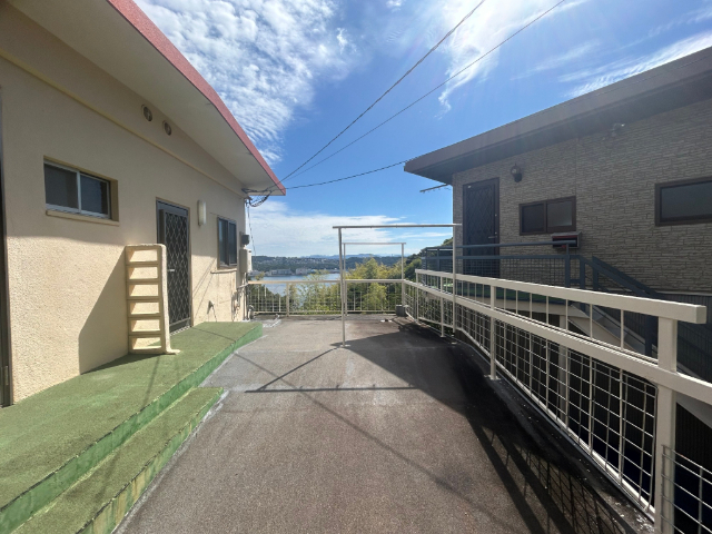 ＪＲ佐世保線 佐世保駅 2階建 築57年の外観写真