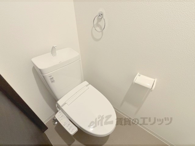 ジーメゾン大和郡山ルプレのトイレ写真