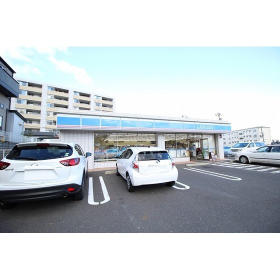 コンビニ　ローソン仙台中山四丁目店（コンビニ）まで287m